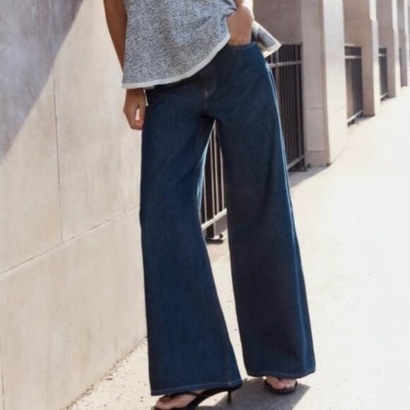 ZARA Wide Leg Jeans size 0 Dark Wash Denim High Rise Straight Leg Trousers jeans - Picture 1 of 6